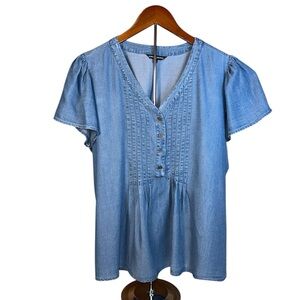 Club Z Collection Chambray V- Neck Top Short Flutter Sleeve Pintuck Pleats Sz XL
